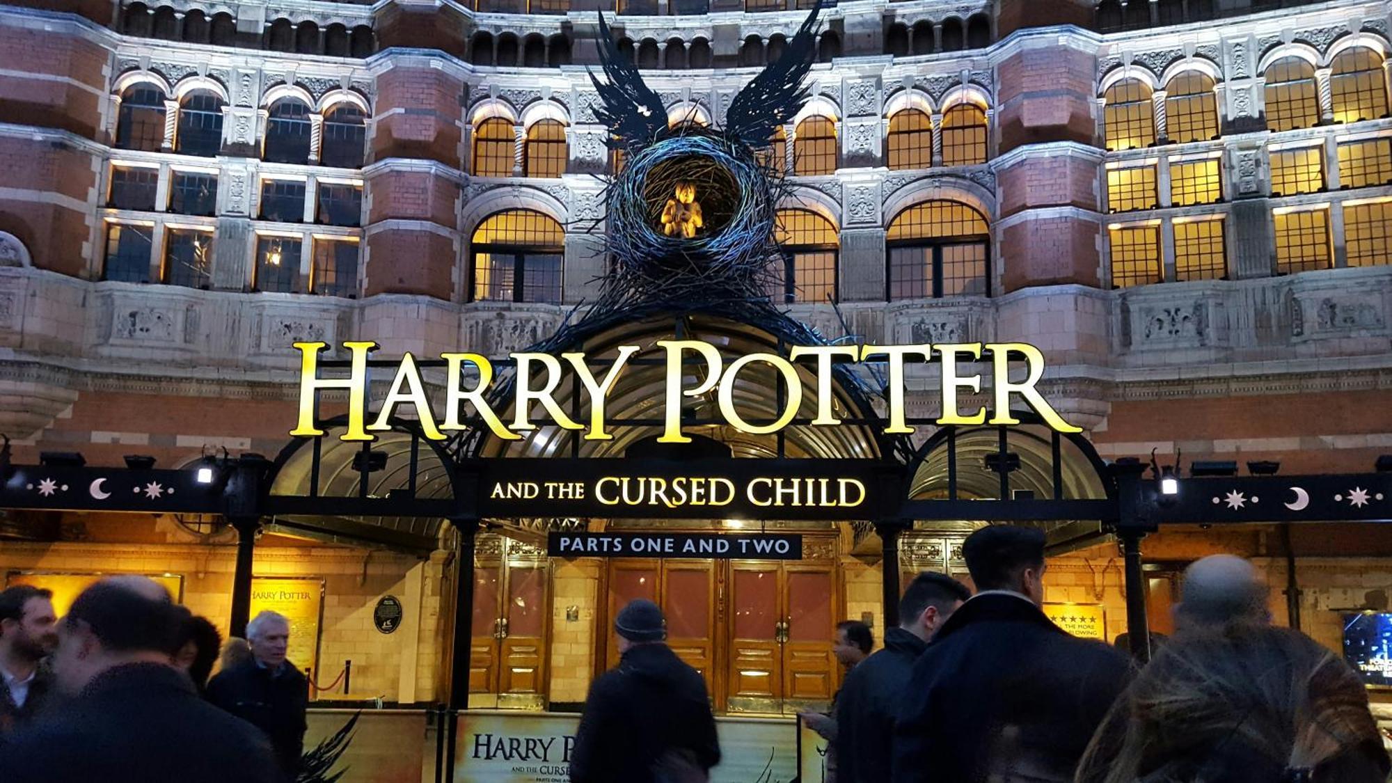 Апартаменты Cool Covent Garden Theatre Design Hub For Families Friends Couples Лондон Экстерьер фото